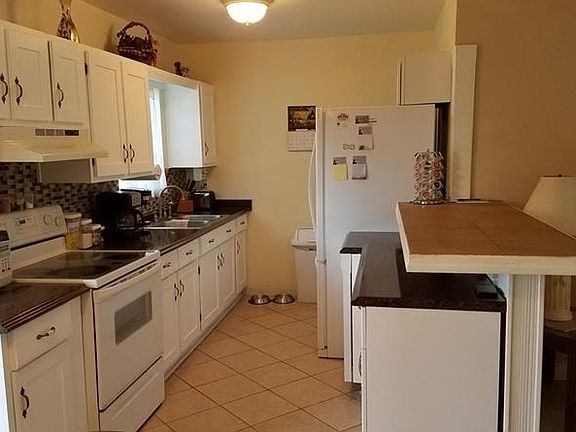 5th image of 22202 Catherine Ave