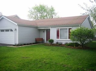 1925 McCormick Ln, Hanover Park, IL