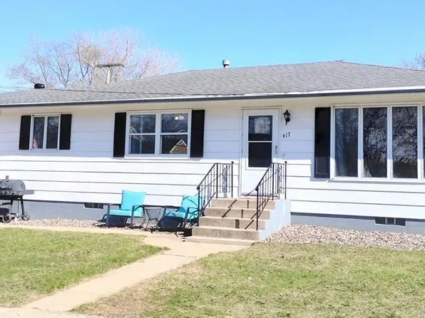 417 7th St S, New Ulm, MN 56073