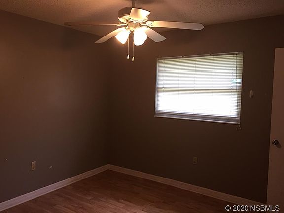 4th image of 212 Sandy Ln
