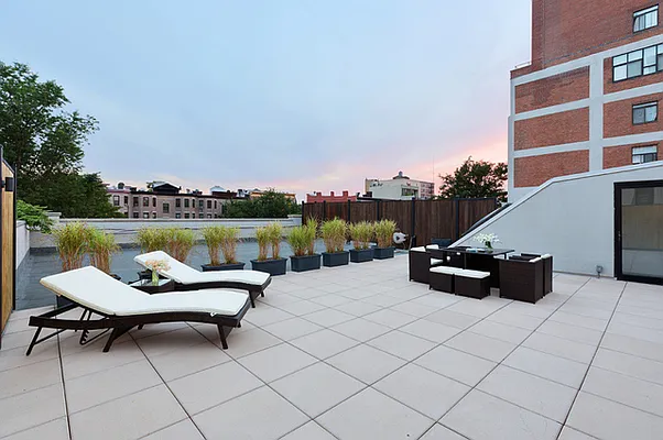 Rented by Compass | media 37