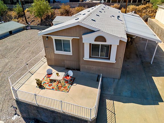 4th image of 900 Bay View Dr