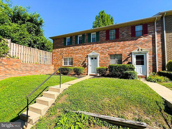 5th image of 8028 Sandy Spring Rd