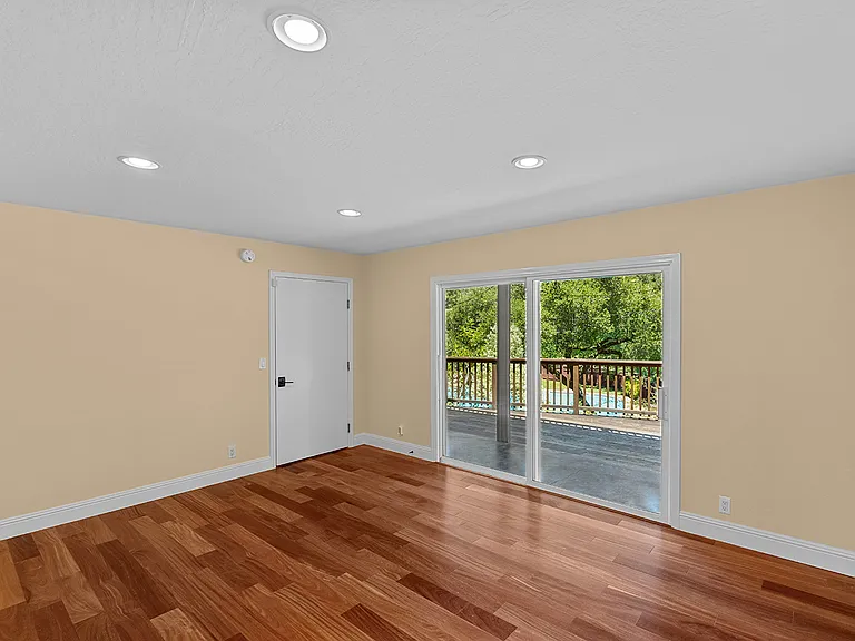 12 White Oak Dr — Photo 31