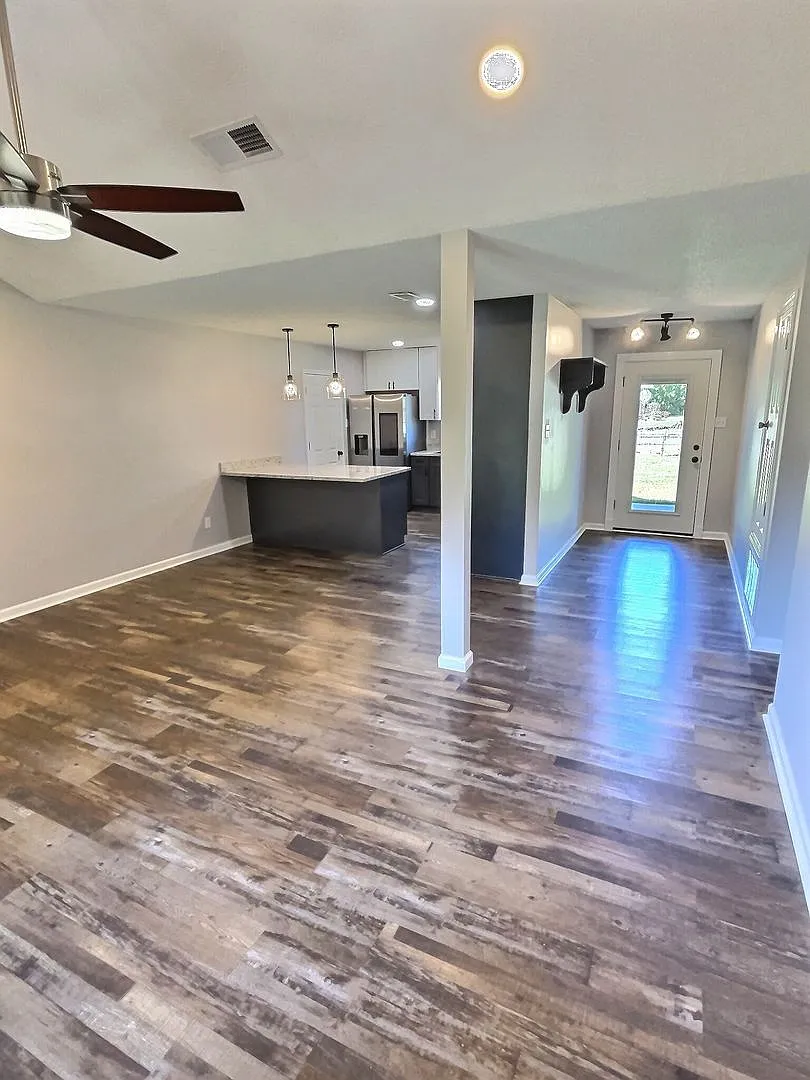 Coming Soon! Beautifully Remodeled 3bd/2ba Home In Ocean Springs, Ms! Move-In Special! — Photo 3