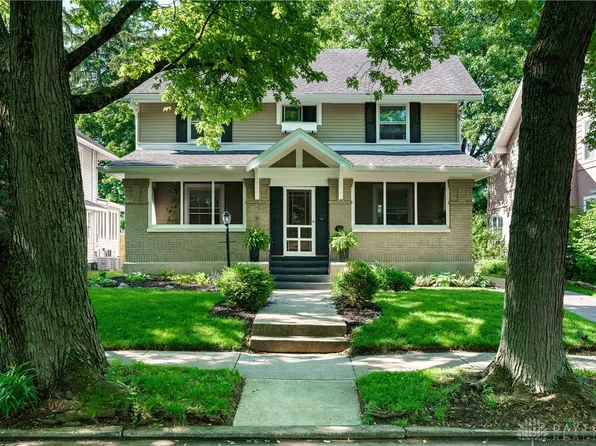 18 Beverly Pl, Dayton, OH 45419