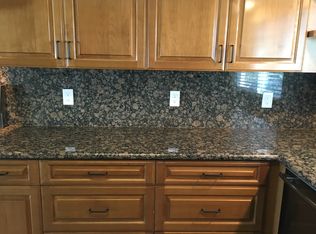 2888 Bayshore Dr APT A17, Newport Beach, CA 92663