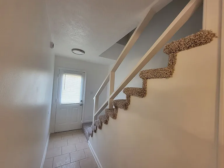 777 Stevens Creek Rd — Photo 3