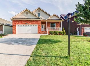 1025 Stokes Dr, Roanoke, VA 24019