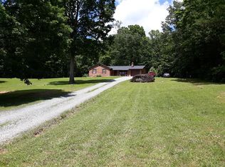 161 Lees Ridge Rd, Martinsville, VA 24112