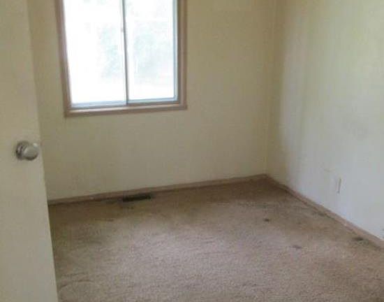 5th image of 3053 Falcon Dr