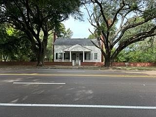 1st image of 702 Church St