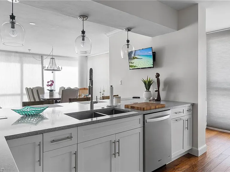 4031 Gulf Shore Blvd N #25 — Photo 10