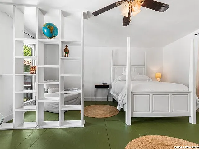 2213 N Flores St — Photo 24