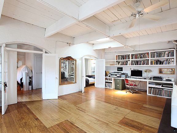 5th image of 135 Hudson St APT 6R