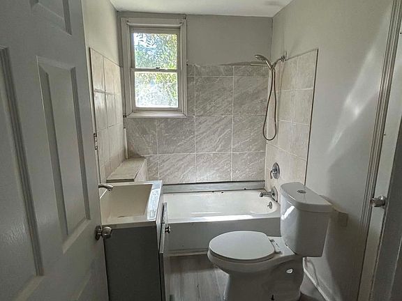 3rd image of 285 Moughon St