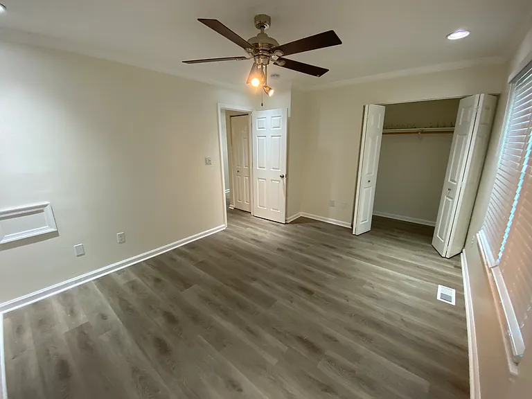 55 Oneonta Dr — Photo 27