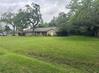 9386 Livernois Rd, Houston, TX 77080