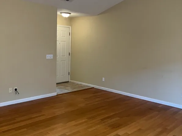 357 Acacia St #3, Tracy, CA 95376