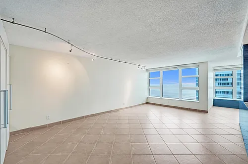 1620 S Ocean Blvd Photo 1