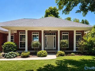 3015 Cobble Farms Dr SE, Owens Cross Roads, AL 35763