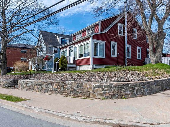 3rd image of 212 Windmill Rd