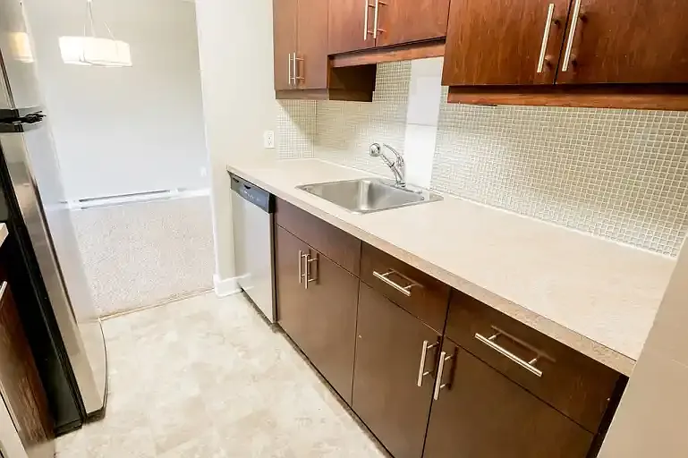 2 bed, 1.0 bath, $1,875 — Photo 3