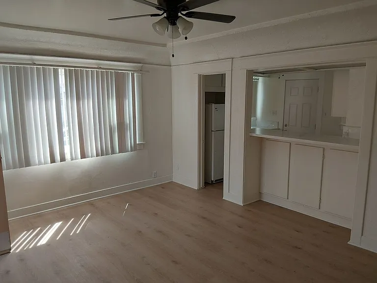 DGD 371-79 Walnut — Photo 8