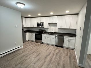 435 Sunderland Rd #D, Worcester, MA 01604