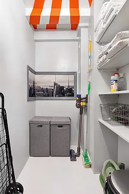 Sold by Sotheby's International Realty | media 10