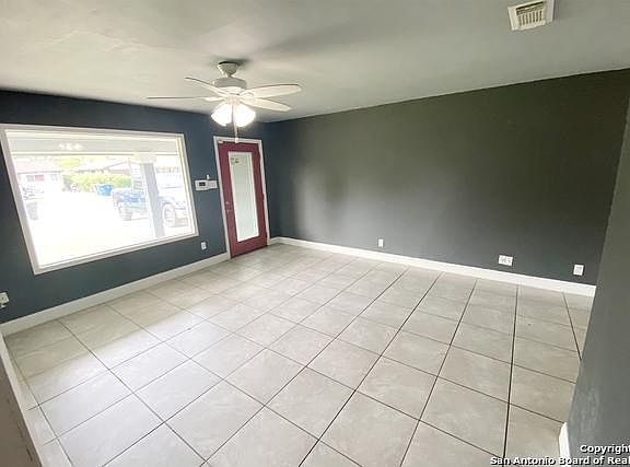 5th image of 4231 Dysart St