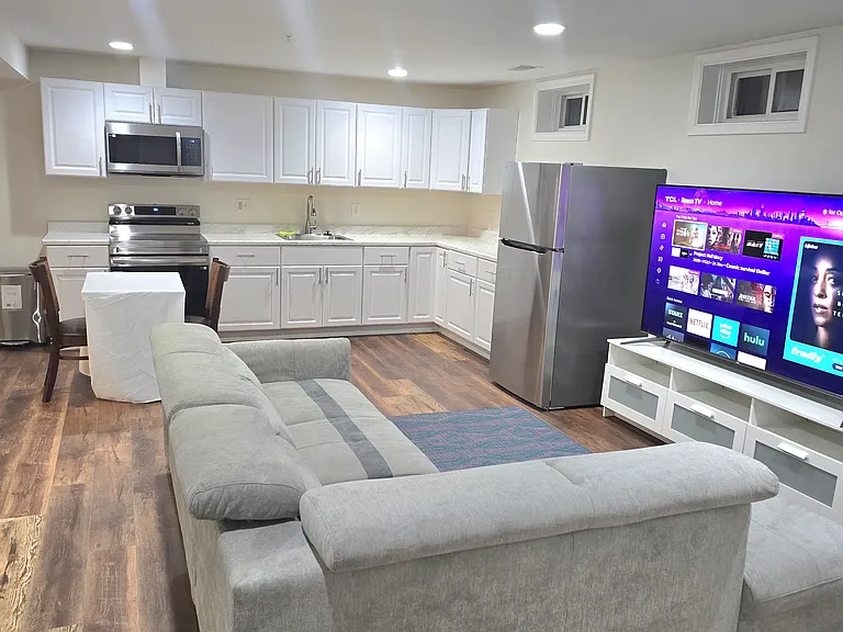 6608 Corbel Way #BASEMENT — Photo 1