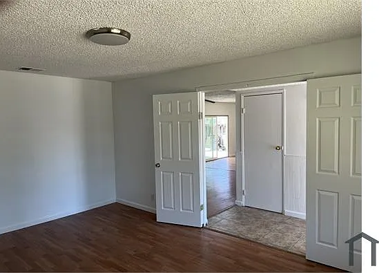 2868 Longacre Ct — Photo 32