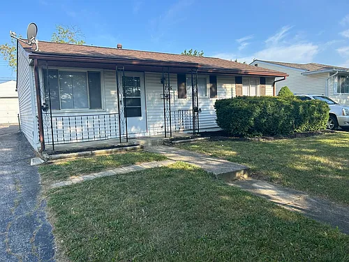 775 Maurine Dr Photo 1