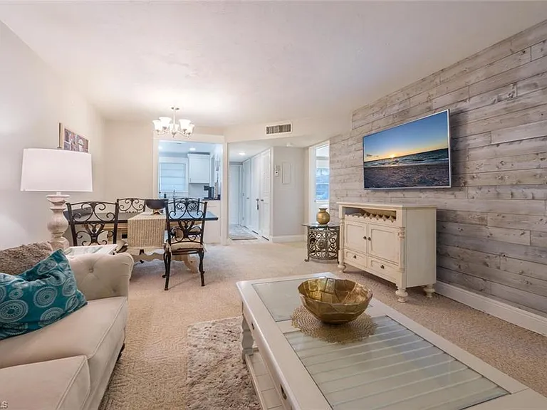 499 Forest Lakes Blvd #105 — Photo 3