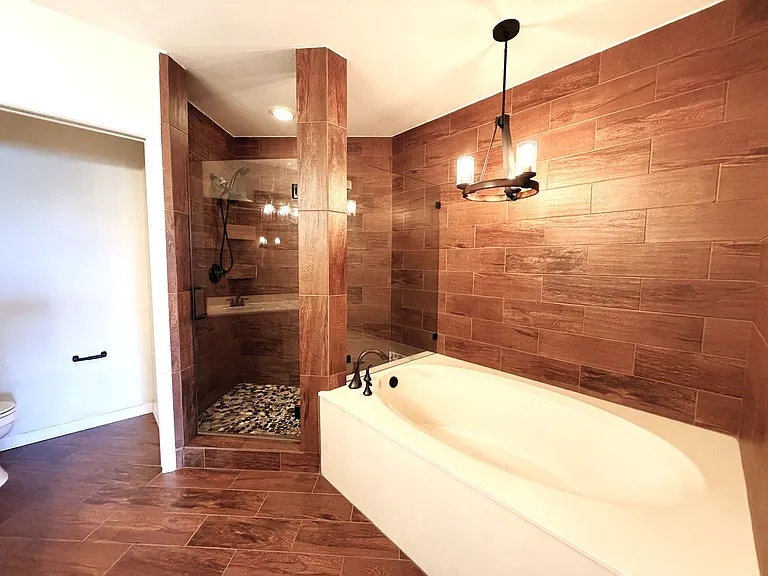 9701 Roundstone Cir — Photo 22