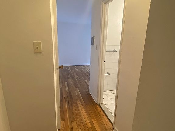 2nd image of 70 W 71st St #4H1