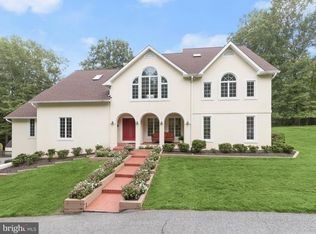 1501 Applecroft Ln, Cockeysville, MD 21030