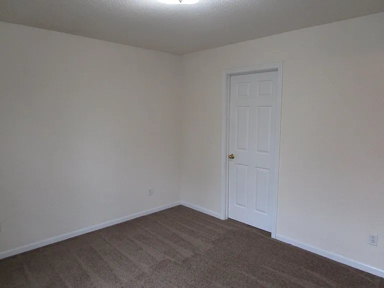 4404 Jeana Ct — Photo 14