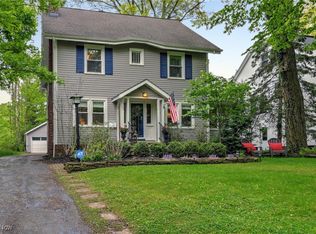 2289 Lamberton Rd, Cleveland Heights, OH 44118