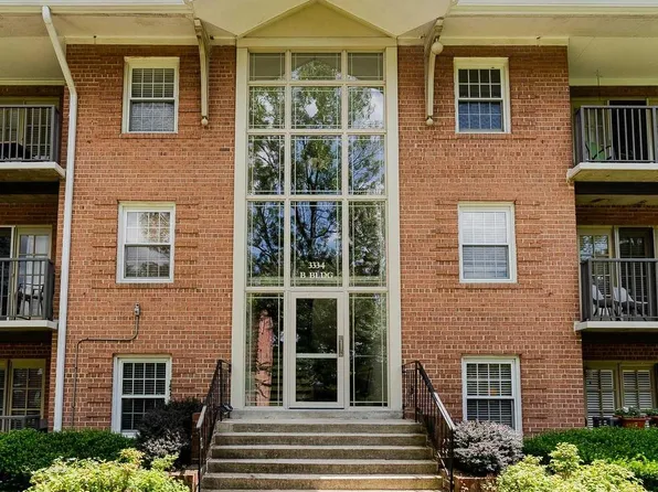 3334 Spring Ln APT B12, Falls Church, VA 22041