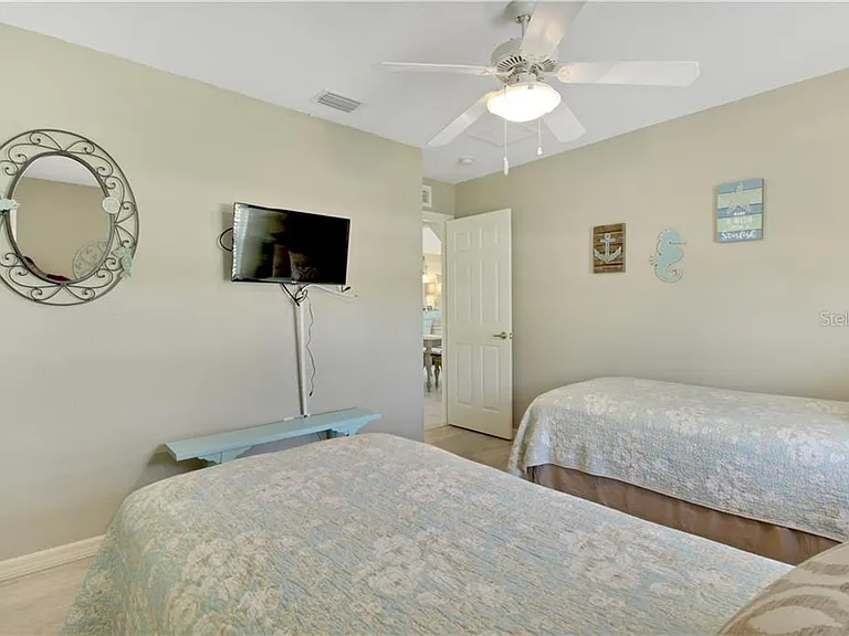 155 Long Meadow Ln — Photo 16
