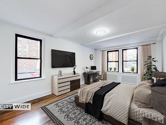 3rd image of 137 E 38th St APT 5J