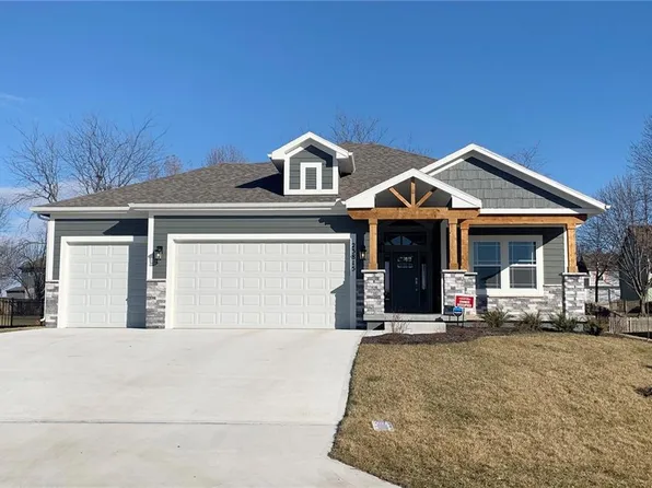 23815 W 58th Pl, Shawnee, KS 66226