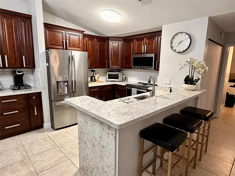 3064 S Oakland Forest Dr #1001 — Photo 7