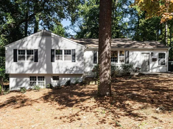 613 Barksdale Dr, Raleigh, NC 27604