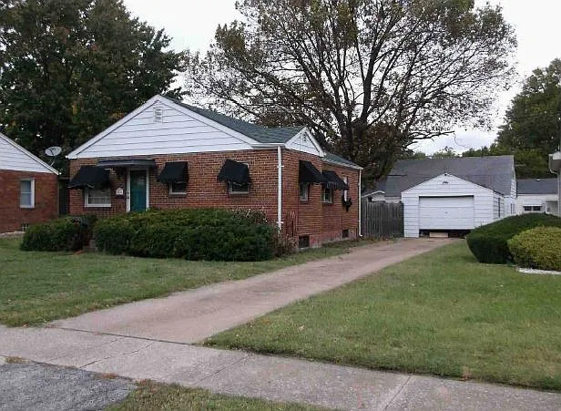 1813 Primrose Ave photo 1