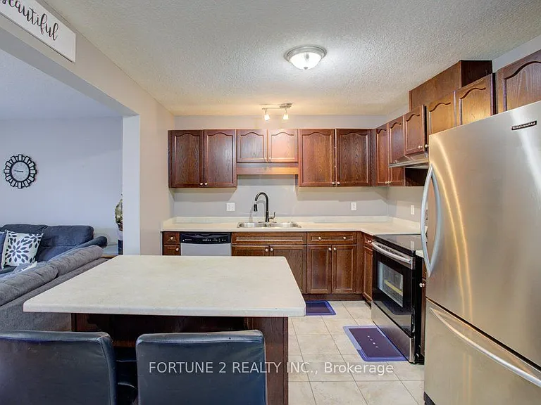 455 Danby St E — Photo 10