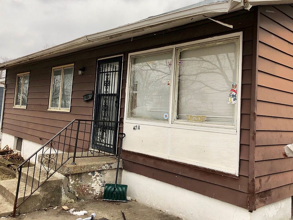 1st image of 4711 E 46th St