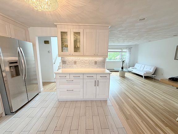 4th image of 74 Grover St #1